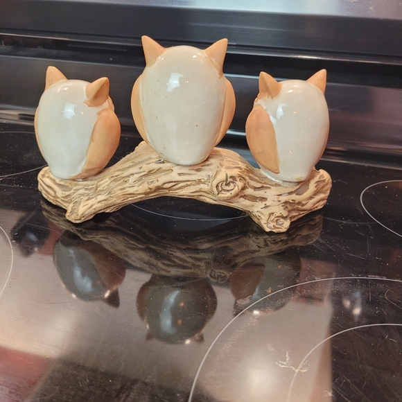 Ceramic Owls on a Branch - Picture 10 of 15
